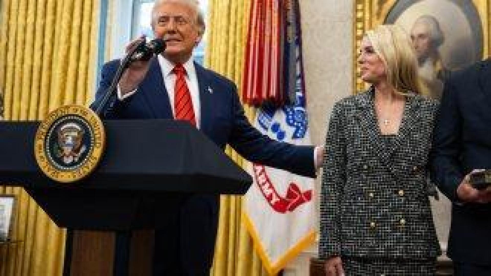 Тръмп обяви, че САЩ са задържали петролен танкер край Венецуела; корабът бил използван в подкрепа на терористи