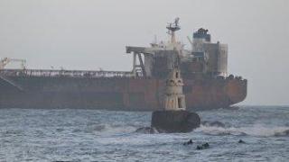 Кабинетът в оставка блокира изтеглянето на танкера край Ахтопол