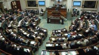 Белгия замразява депутатските заплати за следващите четири години