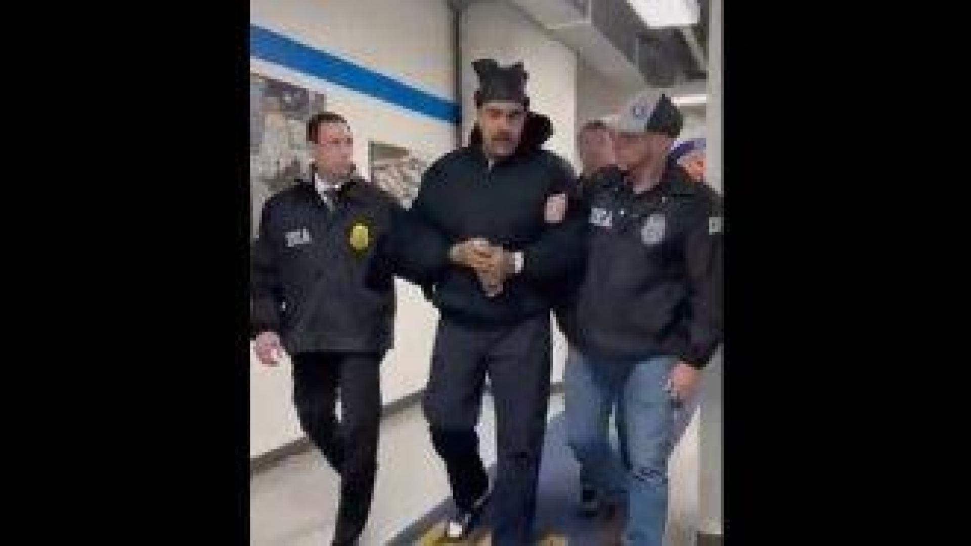 Мадуро в Ню Йорк: Лека нощ и честита Нова година