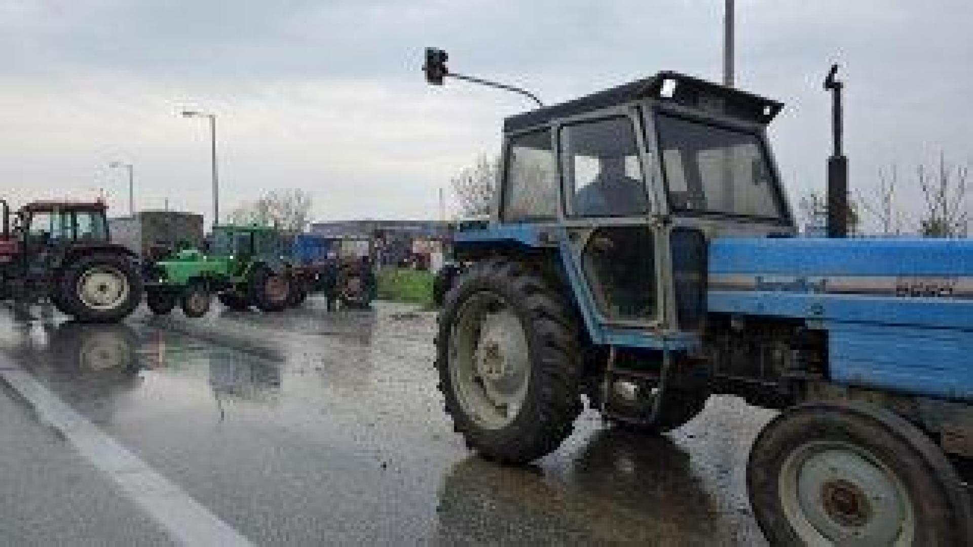 10 млн. евро на седмица губи транспортният бранш заради блокадите на гръцките фермери