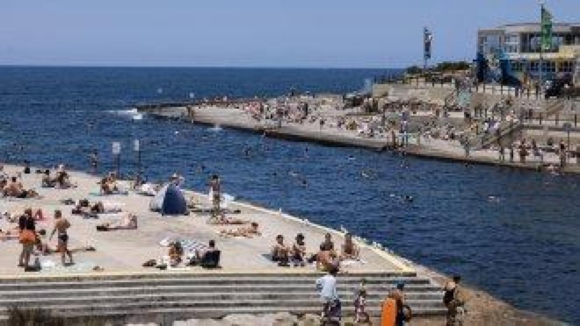 Гореща вълна обхвана южните австралийски щати и предизвика пожари