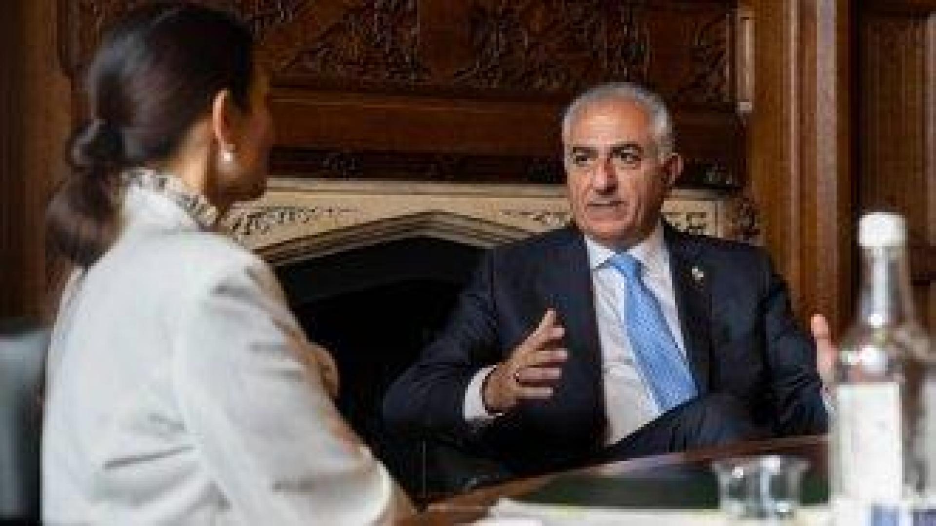 Исторически протести в Иран: За пръв път като лидер се очертава Реза Пахлави, син на последния шах