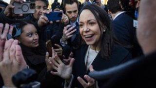 Мачадо е подарила нобеловия си медал на Тръмп