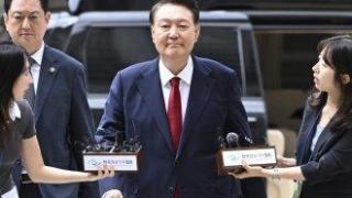 Бившият южнокорейски президент Юн Сук-йол беше осъден на 5 години затвор по едно от делата срещу него