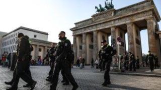 Банди в Берлин "внасят" от чужбина хора, които вършват престъпления