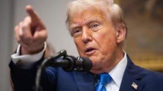 Тръмп помилва за втори път жена, осъждана за измами