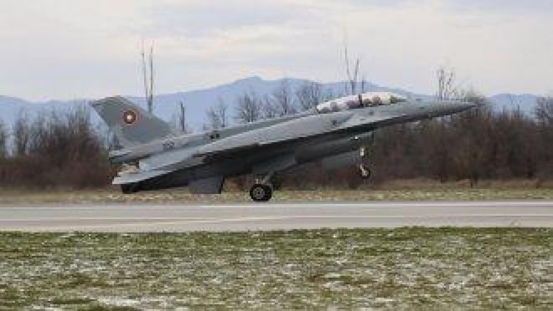 Летящ старт: F-16 във въздуха, чакат се страйкърите, а ЕК одобри проектите по SAFE (снимки и видео)