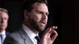 Вицепрезидентът на САЩ Джей Ди Ванс и съпругата му Уша очакват четвърто дете